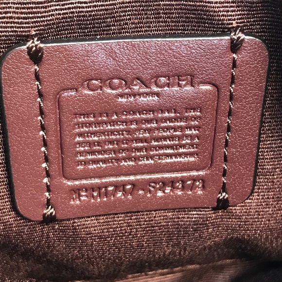 🔴SOLD🔴NWT Authentic Coach Sling Bag D. Brown Flo - Picture 5 of 8